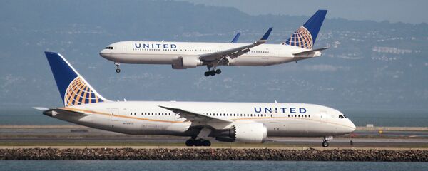 乗客引きずり降ろし ベトナム人がユナイテッド航空ボイコットか【動画】 乗客引きずり降ろし ベトナム人がユナイテッド航空ボイコットか【動画】 - Sputnik 日本