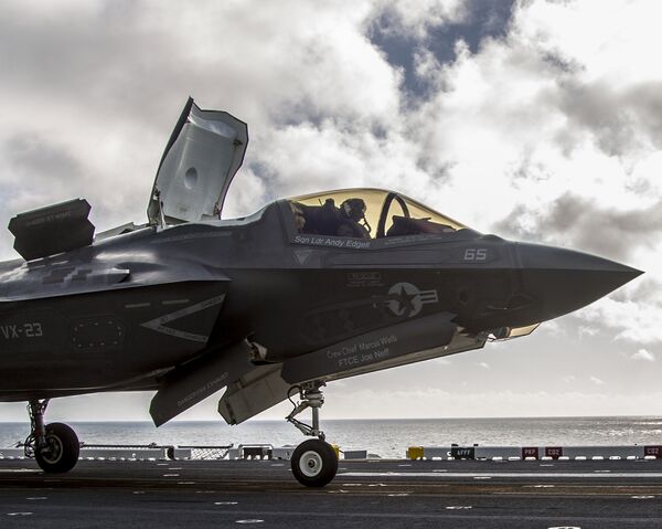 F35 F35 - Sputnik 日本