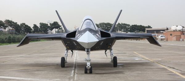 イラン、国産第５世代戦闘機のプロトタイプを公開【動画】 - Sputnik 日本