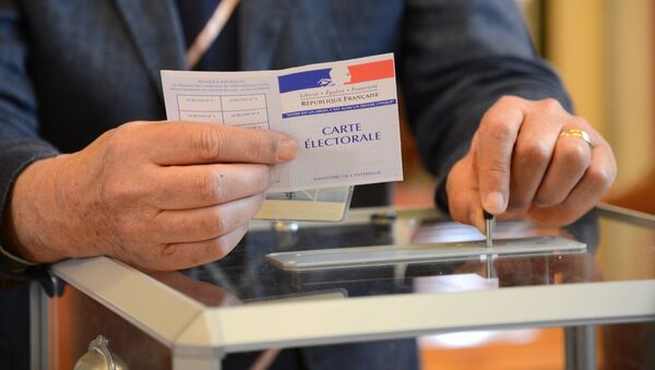 Голосование во время первого тура президентских выборов во Франции - Sputnik 日本