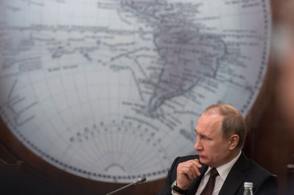 プーチン大統領、ロシア地理協会名誉評議会の会議で - Sputnik 日本