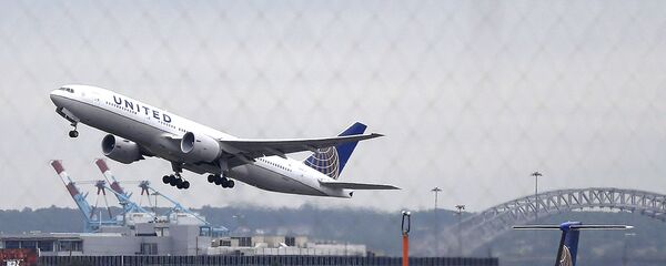 ボーイングのエンジーンが飛行中にバラバラ【写真・動画】 ボーイングのエンジーンが飛行中にバラバラ【写真・動画】 - Sputnik 日本