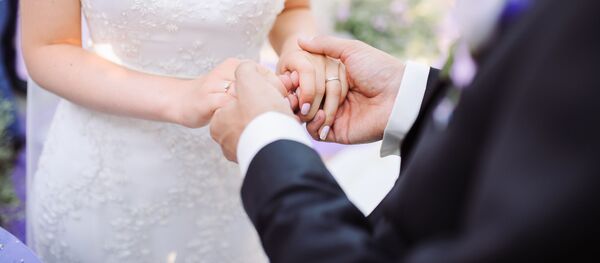 FBI女性職員 元ラッパーのダーイシュ戦闘員と結婚 FBI女性職員 元ラッパーのダーイシュ戦闘員と結婚 - Sputnik 日本