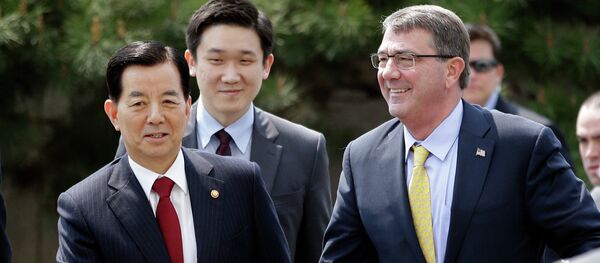 韓民求(ハン・ミング)国防相と アシュトン・カーターアメリカ合衆国国防長官 韓民求(ハン・ミング)国防相と アシュトン・カーターアメリカ合衆国国防長官 - Sputnik 日本