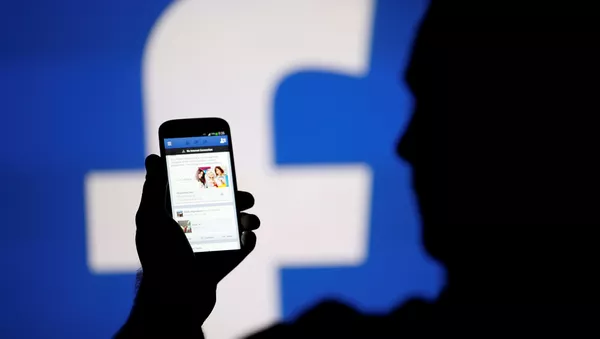 「ＦＢがナチズム支持」と非難 - Sputnik 日本