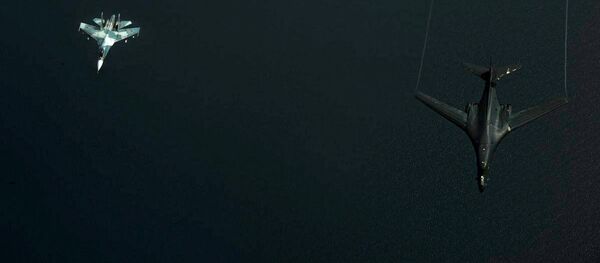 露軍機が米軍機に緊急発進　ビデオがネットで公開【動画】 - Sputnik 日本