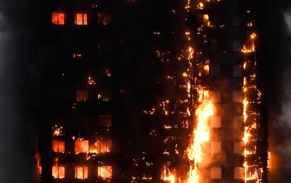 ロンドン大規模火災　「スプートニク」の写真レポート - Sputnik 日本