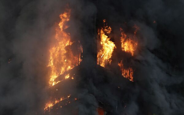 ロンドン大規模火災　「スプートニク」の写真レポート - Sputnik 日本