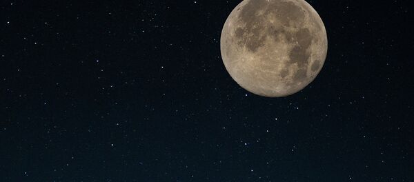 月 月 - Sputnik 日本