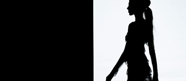 モデル モデル - Sputnik 日本