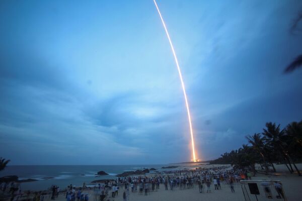 新世代ロケット「長征5号遥2Long March-5 Y2」発射　中国南部の海南省で - Sputnik 日本