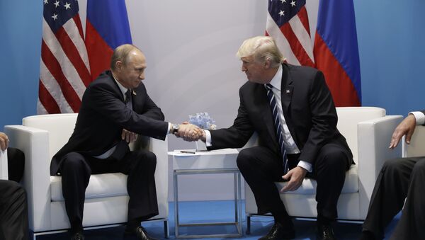 プーチン・トランプ両大統領が会談 - Sputnik 日本