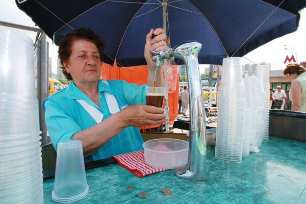 クヴァスの露店 クヴァスの露店 - Sputnik 日本