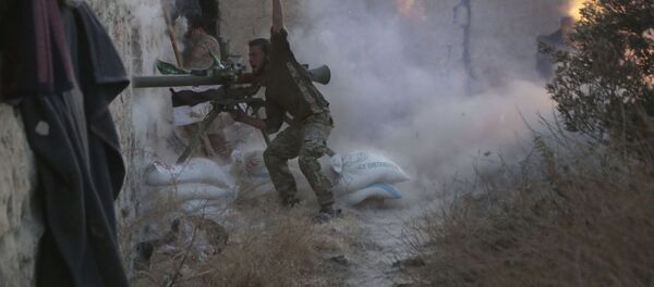 シリアの戦闘員 政府軍との衝突で発砲 シリアの戦闘員 政府軍との衝突で発砲 - Sputnik 日本