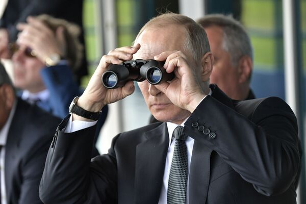 プーチン大統領　第１３回国際航空宇宙サロン「マックス２０１７」で航空ショーを視察 - Sputnik 日本