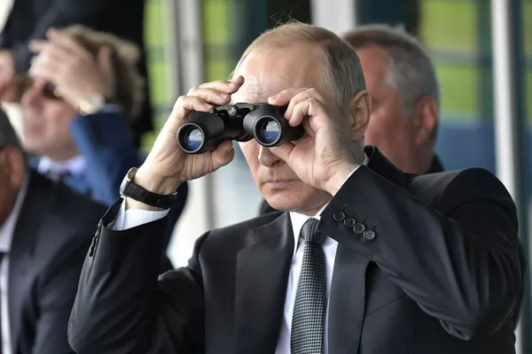 プーチン大統領 第13回国際航空宇宙サロン「マックス2017」で航空ショーを視察 プーチン大統領 第13回国際航空宇宙サロン「マックス2017」で航空ショーを視察 - Sputnik 日本