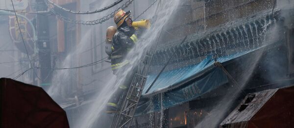 築地場外市場で大規模火災 築地場外市場で大規模火災 - Sputnik 日本