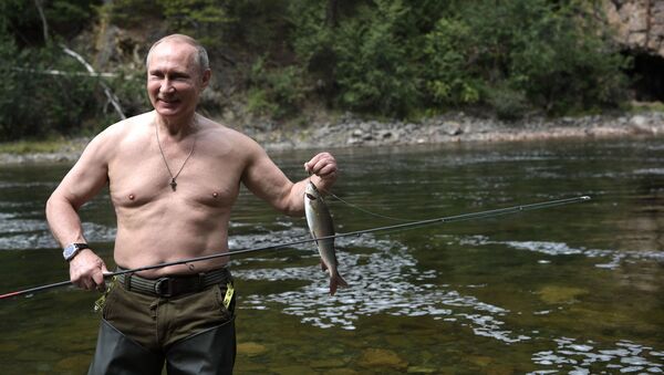 魚釣りをするロシアのウラジーミル・プーチン大統領 - Sputnik 日本