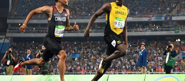 あの最速スプリンターのボルトが「マンチェスターU」対「バルセロナ」戦に選手として出場 あの最速スプリンターのボルトが「マンチェスターU」対「バルセロナ」戦に選手として出場 - Sputnik 日本