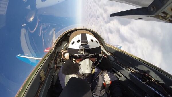 MiG-29操縦席からの眺め：まるで宇宙にいるよう - Sputnik 日本