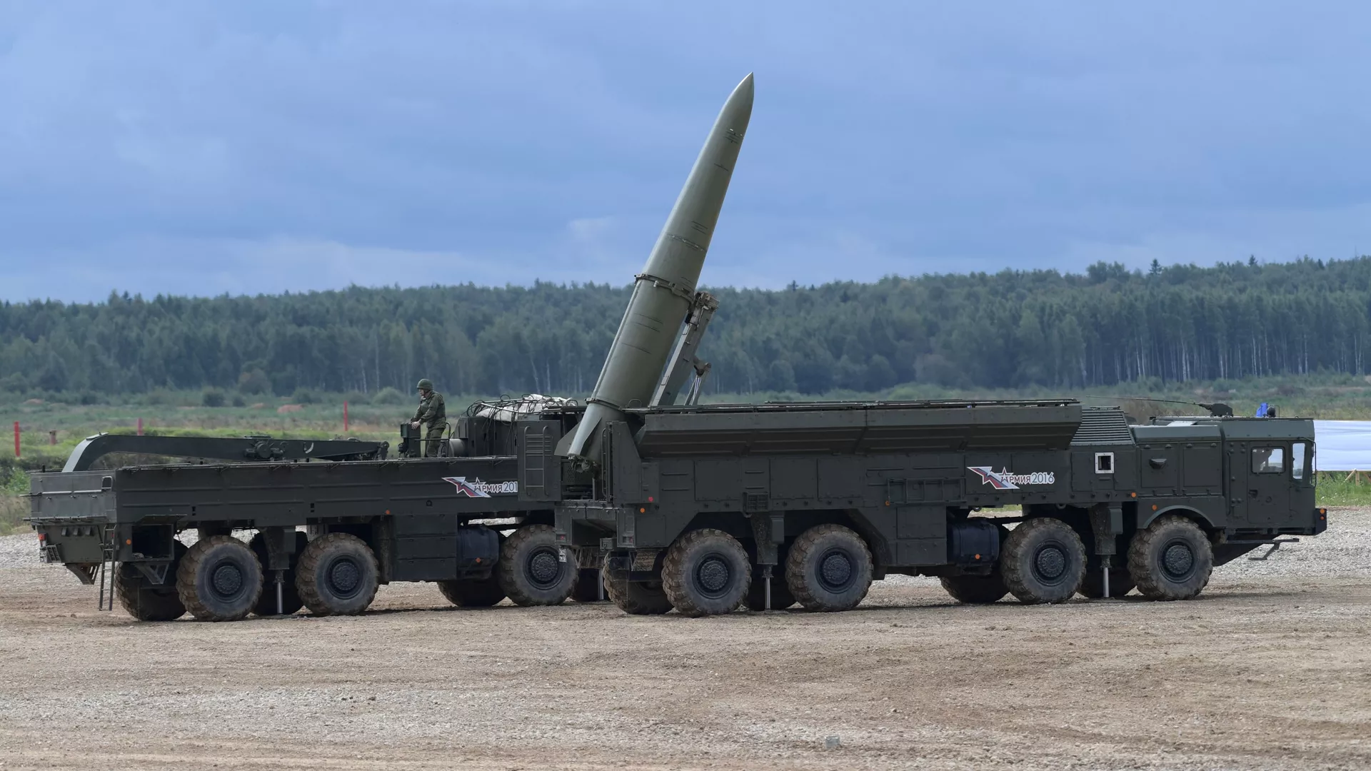 ロシア軍がウクライナ軍の輸送物資を「イスカンデルM」で撃破