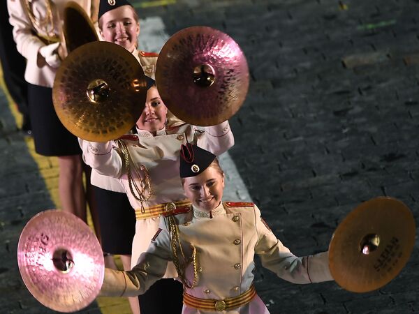 ハリロフ記念モスクワ軍楽学校の楽団がモスクワで開かれた軍楽フェスティバル「スパスカヤ塔」で演奏 - Sputnik 日本