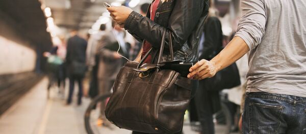 スリ - Sputnik 日本