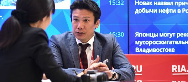 スプートニクの徳山さんと天間氏 スプートニクの徳山さんと天間氏 - Sputnik 日本