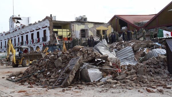 メキシコ南部でマグニチュード７．１の地震　メキシコシティで建物破壊【動画】 - Sputnik 日本