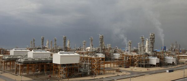 イラン　原油採掘量凍結プランへ参加の用意 - Sputnik 日本