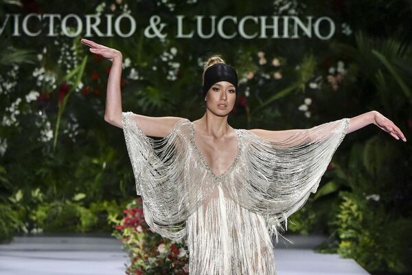 ファッションウィークCali Exposhowで行われたVictorio & Lucchinoのショーでのモデル。コロンビア、カリ市 - Sputnik 日本
