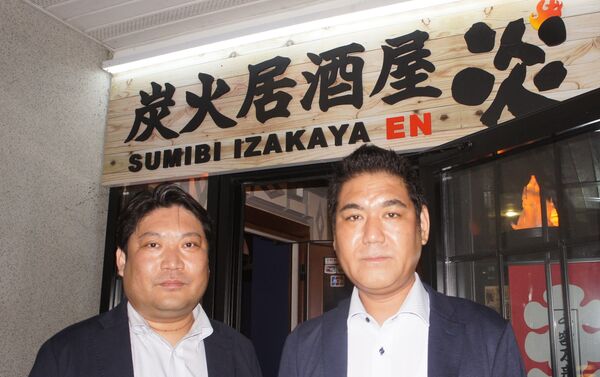 佐々木稔之社長（右）、佐々木智範副社長（左） - Sputnik 日本