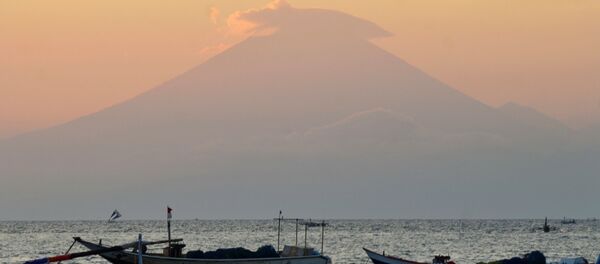 バリ島アグン山 - Sputnik 日本