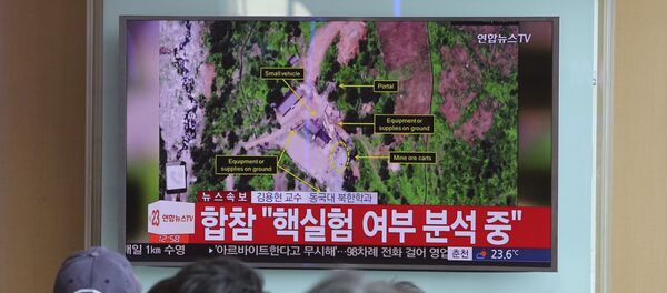 韓国、北朝鮮による核実験を巡るニュースを見る人々（アーカイブ） - Sputnik 日本