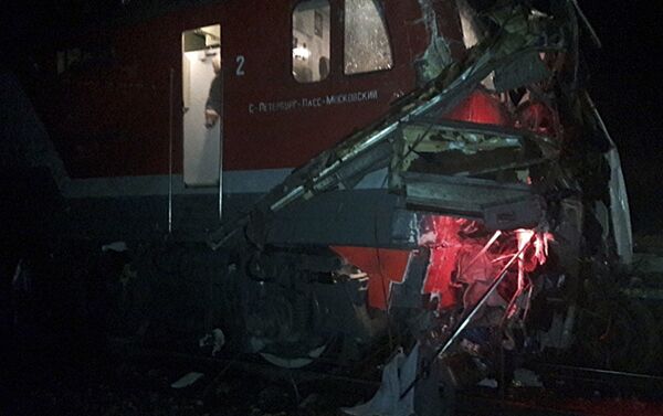 露ウラジーミル州で列車とバスが衝突　事故現場の写真や映像がネットで掲載 - Sputnik 日本