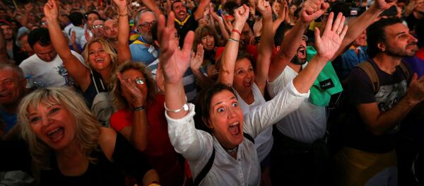 バルセロナで大デモ　２０万人参加　独立派団体幹部の釈放要求 - Sputnik 日本