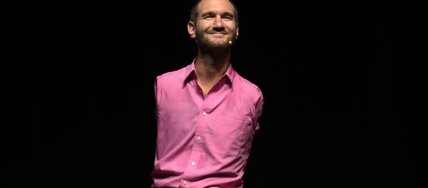 ニック・ブイチチさん - Sputnik 日本