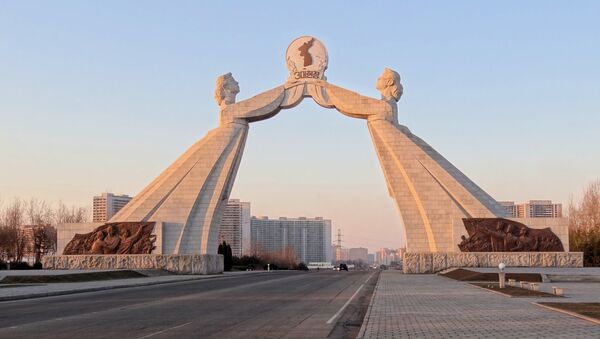 北朝鮮で祖国統一三大憲章記念塔 - Sputnik 日本