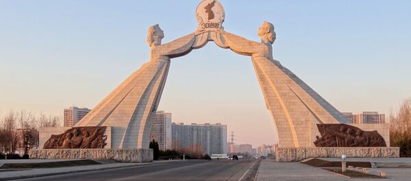 北朝鮮で祖国統一三大憲章記念塔 - Sputnik 日本