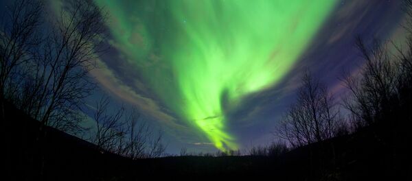 ロシアのミサイル実験でシベリア上空に「UFO」出現 ロシアのミサイル実験でシベリア上空に「UFO」出現 - Sputnik 日本