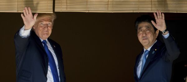 安倍首相とトランプ大統領【アーカイブ写真】 - Sputnik 日本
