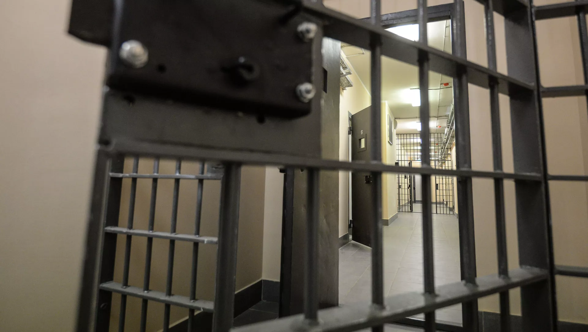 刑務所