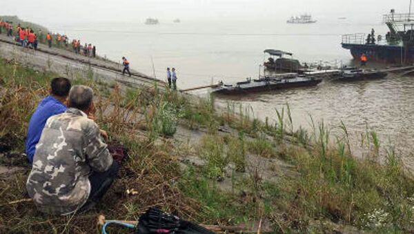 中国　旅客船転覆事故の死者４３４人に - Sputnik 日本