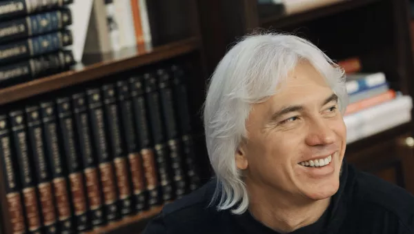 ドミトリー・ホロストフスキー