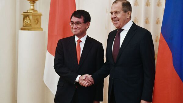 ロシア外相：日本との協力分野の大部分で前進 - Sputnik 日本