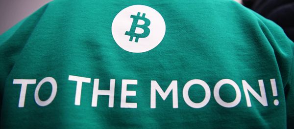 ビットコイン、月へ！Russian Blockchain Week 2017 - Sputnik 日本