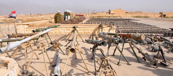 「ダーイシュ」から押収した武器 - Sputnik 日本