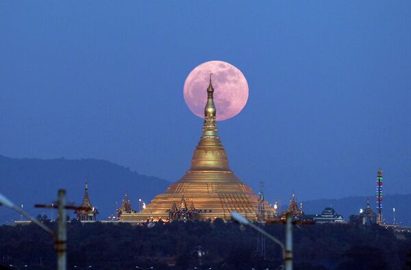 ミャンマー の首都ネピドーで観測されたスーパームーン - Sputnik 日本