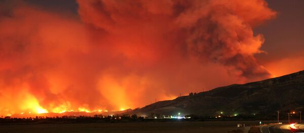 米カリフォルニア山火事 犠牲者も 米カリフォルニア山火事 犠牲者も - Sputnik 日本