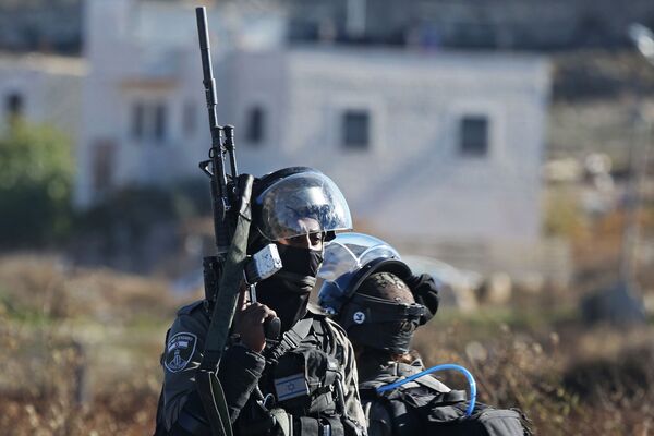 イスラエルの治安維持隊　ラマラ　パレスチナとイスラエルの国境付近 - Sputnik 日本